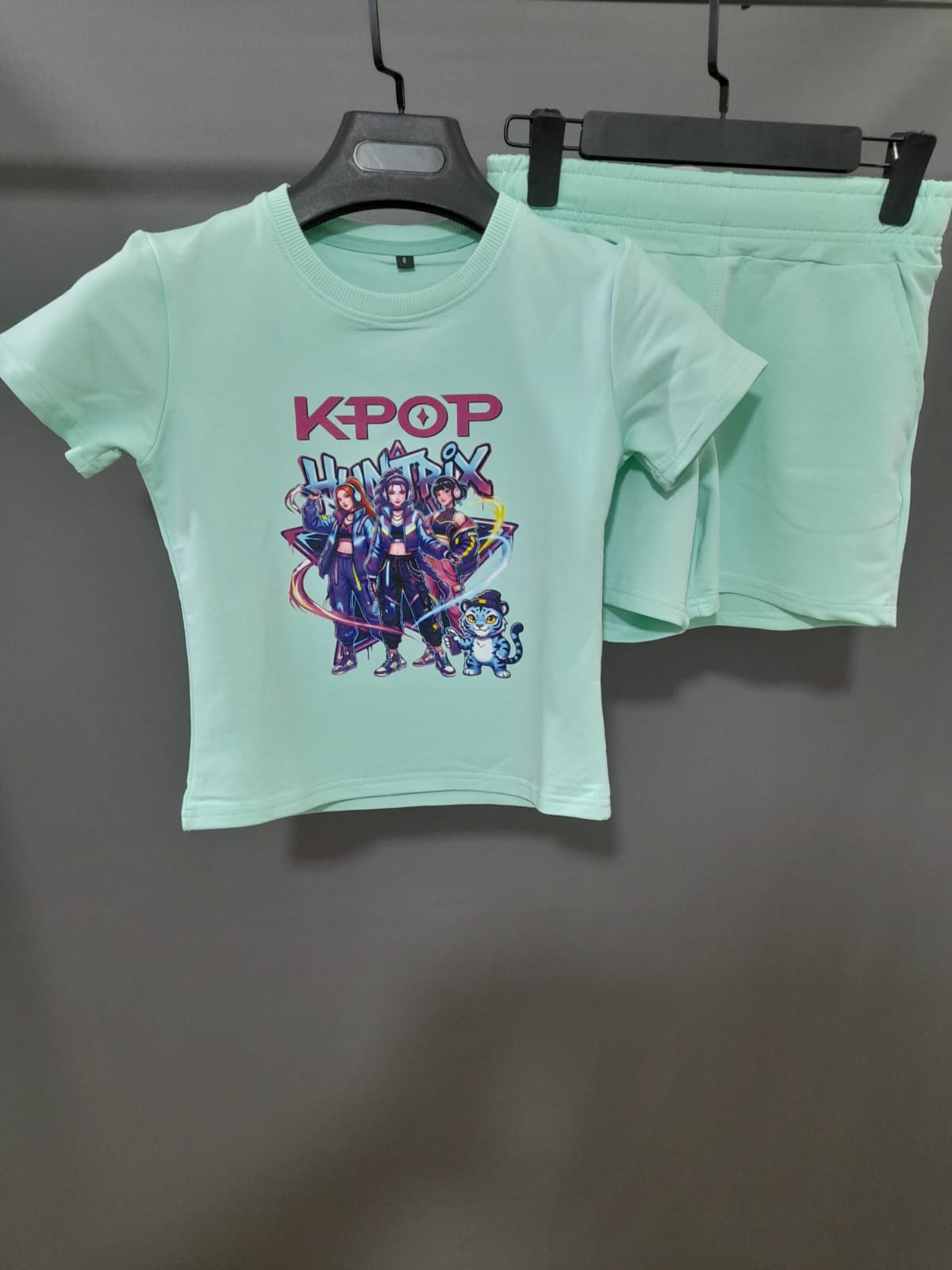 Girls K-Pop 2-Piece Short Set